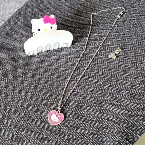 Hello Kitty Jewelry - Combo sanrio hello kitty pink necklace, earrings hair clip